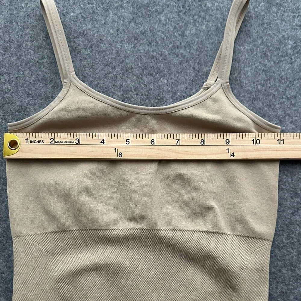 Curveez Incredibly Shaping Cami Top Small Nude Seamless Compression Body Shaper